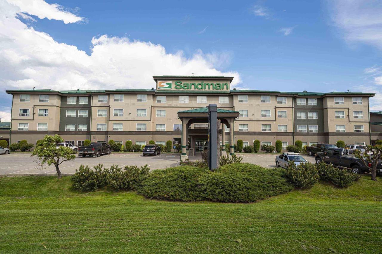 Sandman Hotel Quesnel Exterior photo